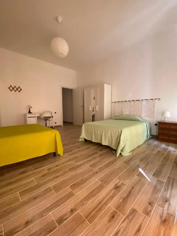 Appartamento Via Azuni Cagliari 0*,