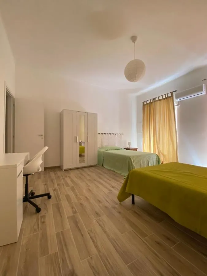 Appartamento Via Azuni Cagliari Italia